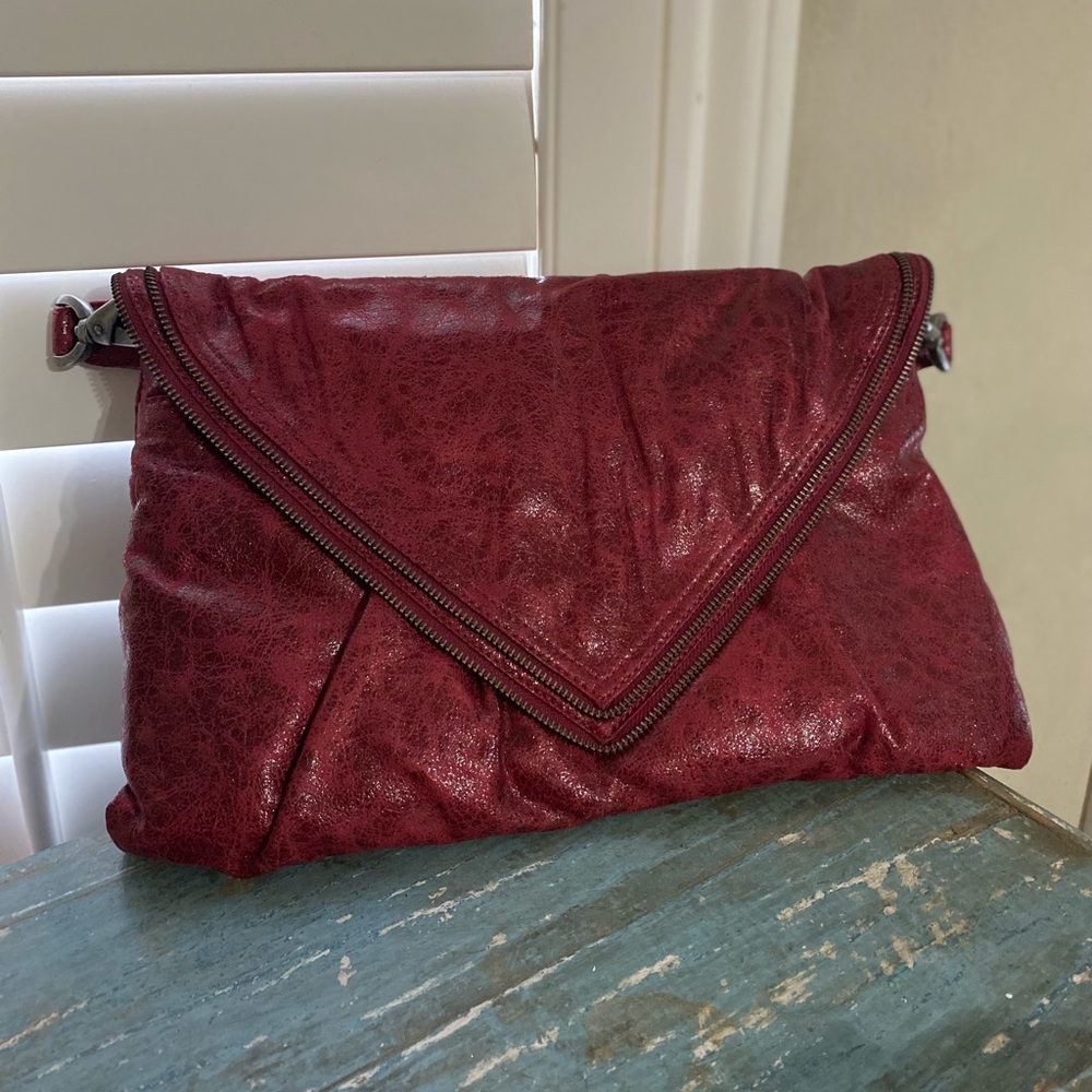 Women’s brand new red Matt&Nat bag